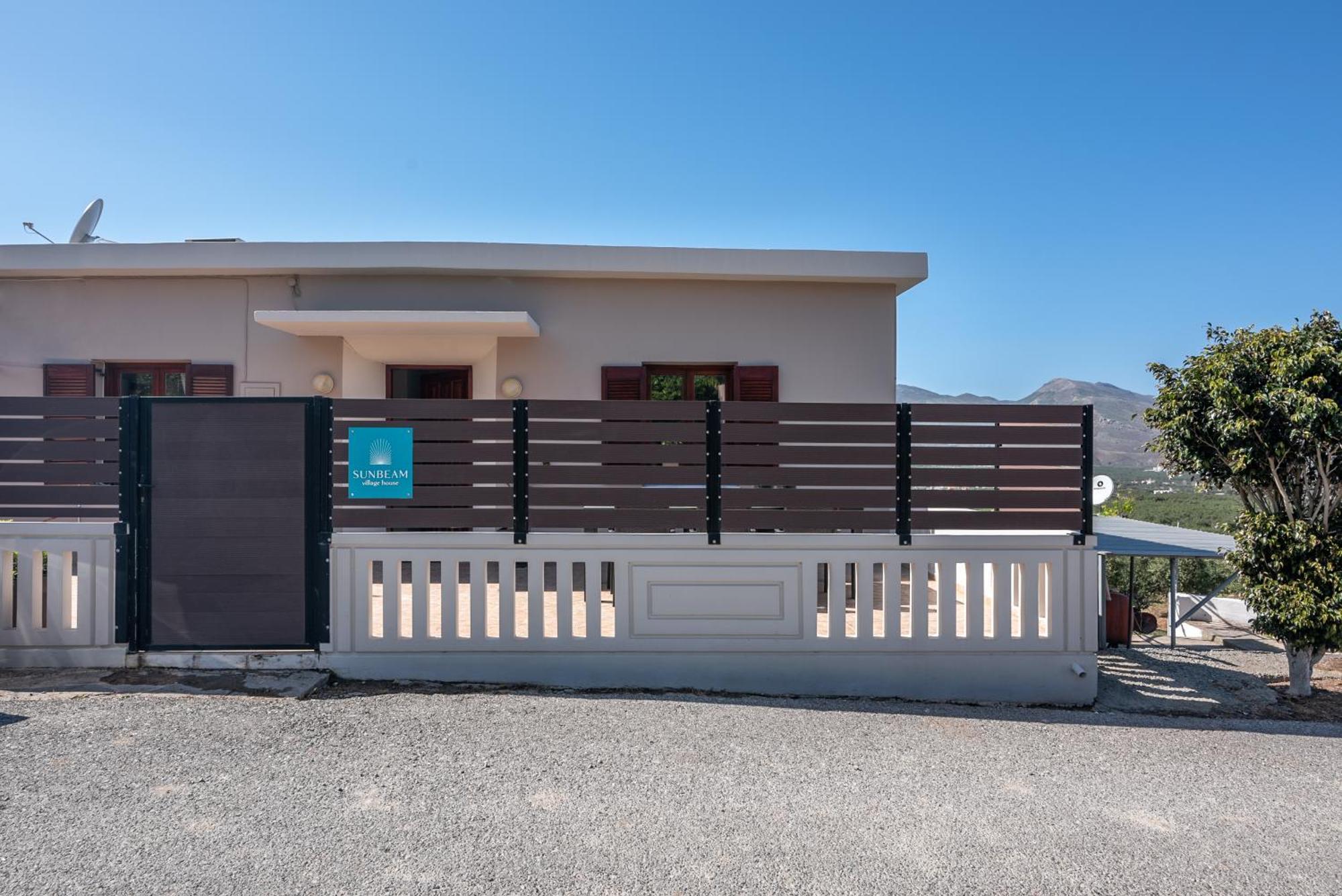 Sunbeam Village House- 5Min From Falassarna Bch キサモス エクステリア 写真